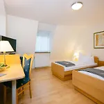 Jägerwirt Hotel 4*