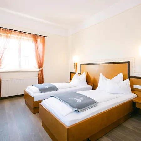 Jaegerwirt Отель 4*